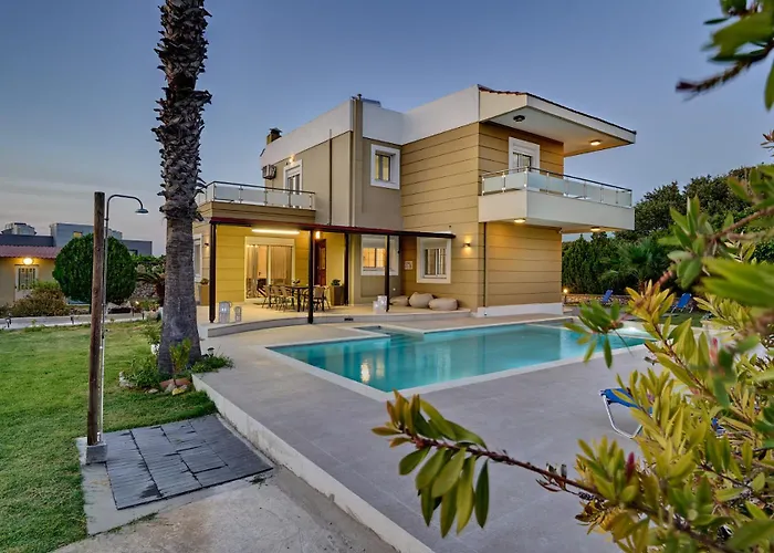 Gia's Luxury Villa Asgourou