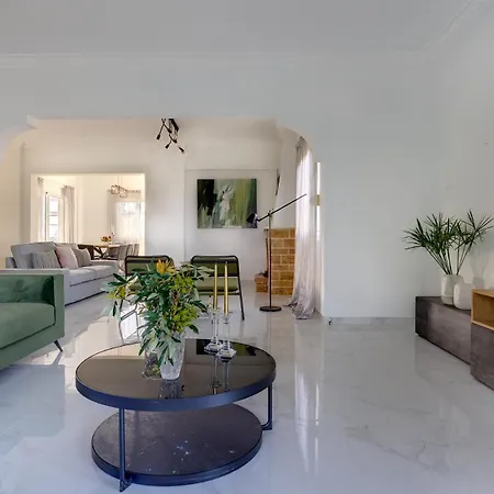 Gia's Luxury Villa *