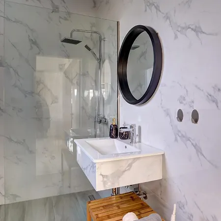 Gia's Luxury Villa *