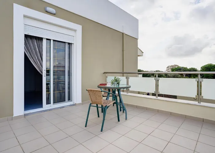 Gia's Luxury * Asgourou