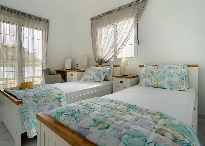 Gia's Luxury Villa Asgourou