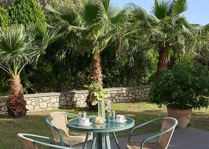 Gia's Luxury * Asgourou