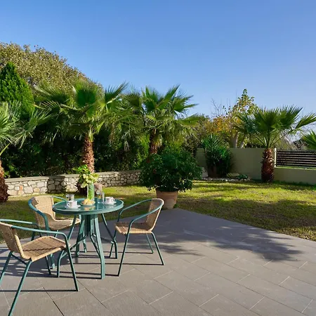 Gia's Luxury Villa Asgourou