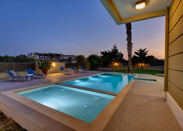 Gia's Luxury Asgourou