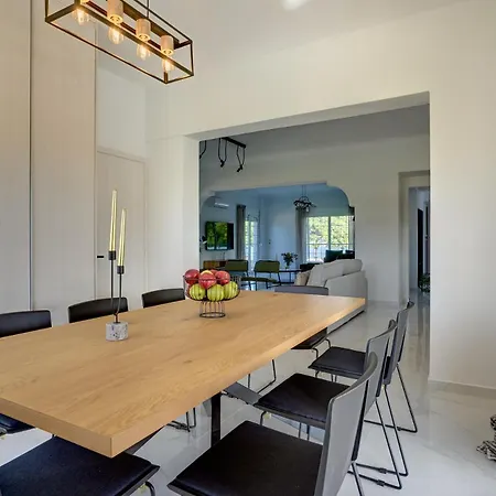 Gia's Luxury Villa