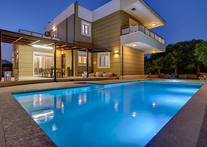 Gia's Luxury *